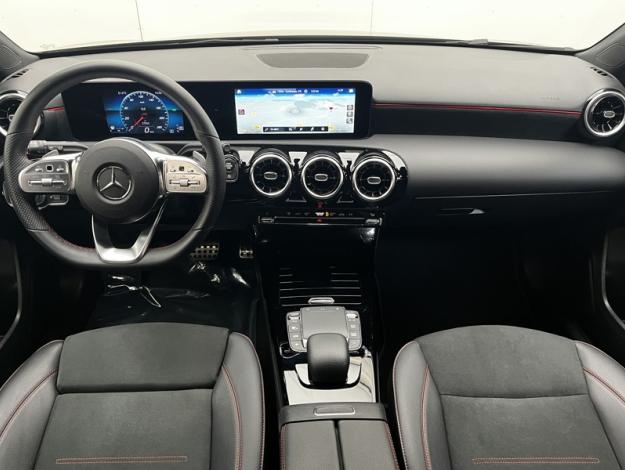MERCEDES-BENZ Classe A 180 AMG Line  