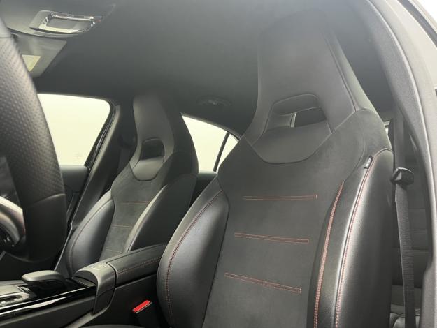 MERCEDES-BENZ Classe A 180 AMG Line  