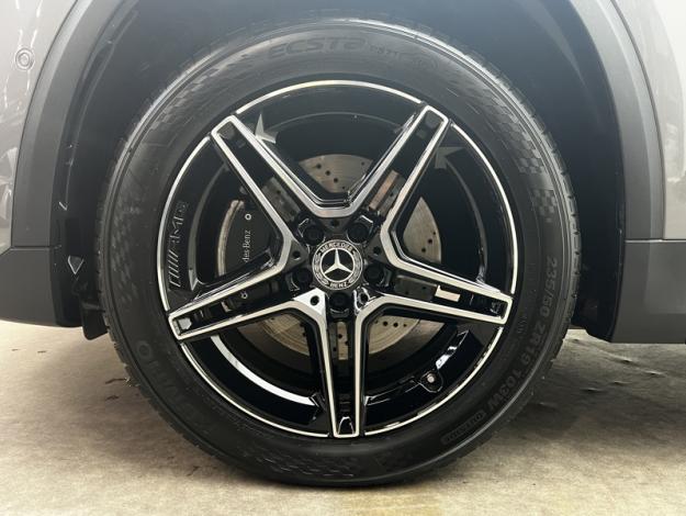 MERCEDES-BENZ GLA 250 e AMG Line  