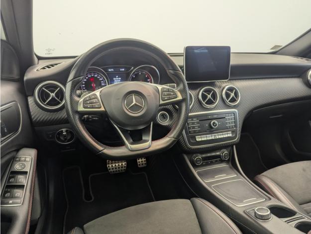 MERCEDES-BENZ Classe A A 180 d Fascination Pack AMG Line 
