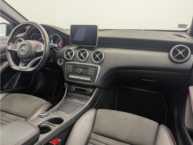MERCEDES-BENZ Classe A A 180 d Fascination Pack AMG Line 