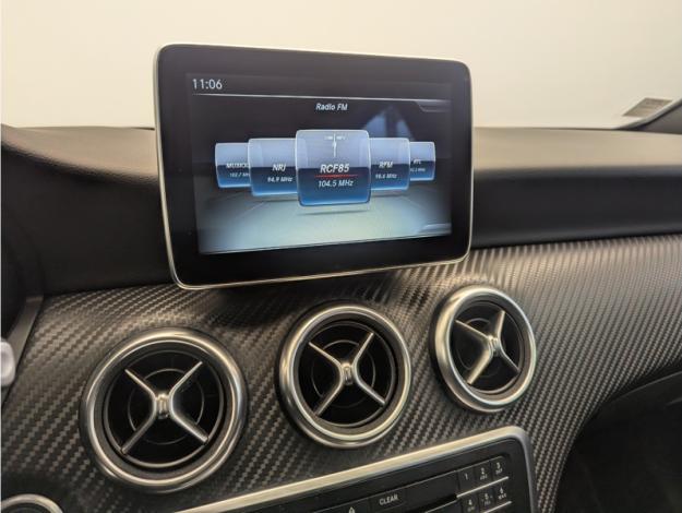 MERCEDES-BENZ Classe A A 180 d Fascination Pack AMG Line 