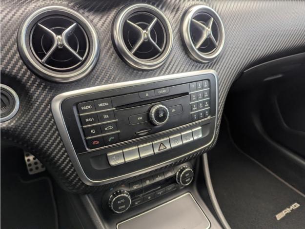 MERCEDES-BENZ Classe A A 180 d Fascination Pack AMG Line 