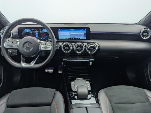 MERCEDES-BENZ Classe A 180 AMG Line  