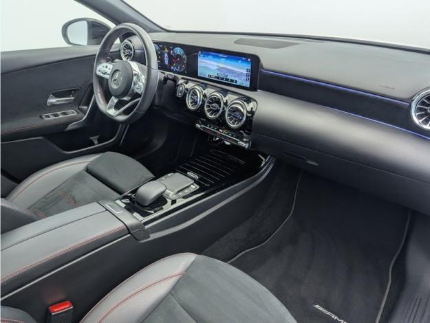 MERCEDES-BENZ Classe A 180 AMG Line  