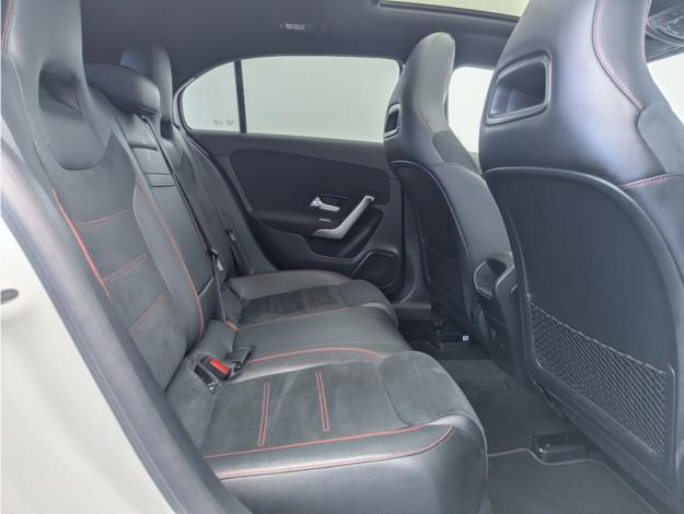 MERCEDES-BENZ Classe A 180 AMG Line  