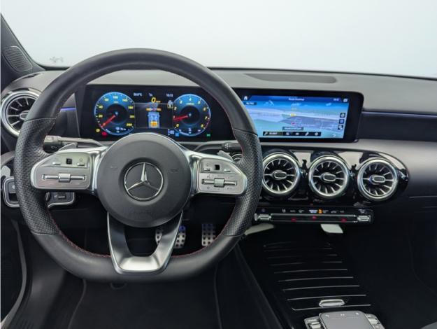 MERCEDES-BENZ Classe A 180 AMG Line  