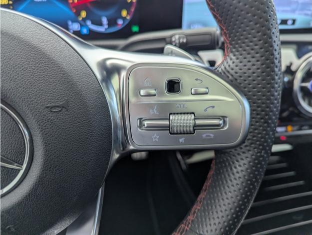 MERCEDES-BENZ Classe A 180 AMG Line  