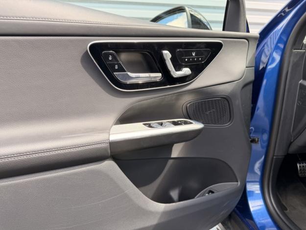 MERCEDES-BENZ GLC Coupé GLC 300 e Hybrid EQ 4MATIC Coupé AMG Line  