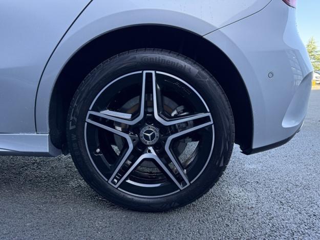 MERCEDES-BENZ Classe A 250 e Hybrid EQ AMG Line  