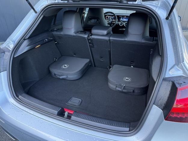 MERCEDES-BENZ Classe A 250 e Hybrid EQ AMG Line  