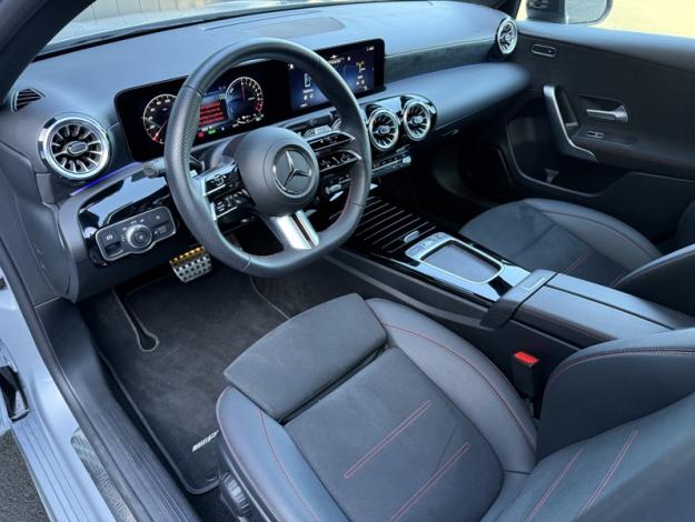 MERCEDES-BENZ Classe A 250 e Hybrid EQ AMG Line  