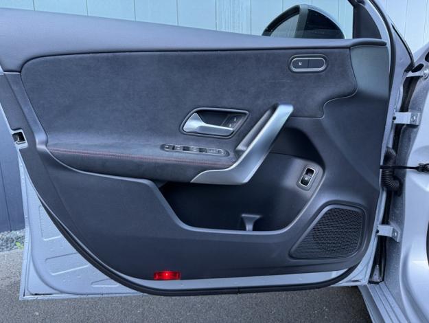 MERCEDES-BENZ Classe A 250 e Hybrid EQ AMG Line  