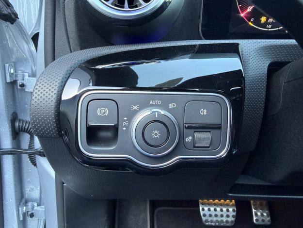 MERCEDES-BENZ Classe A 250 e Hybrid EQ AMG Line  