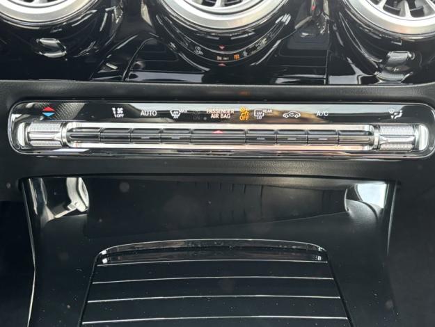 MERCEDES-BENZ Classe A 200 d AMG Line  