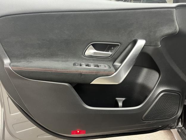 MERCEDES-BENZ Classe A 180 d AMG Line  