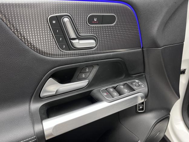 MERCEDES-BENZ EQB 250 Progressive Line  