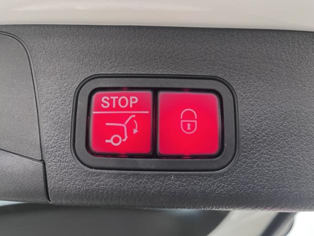 MERCEDES-BENZ EQB 250 Progressive Line  