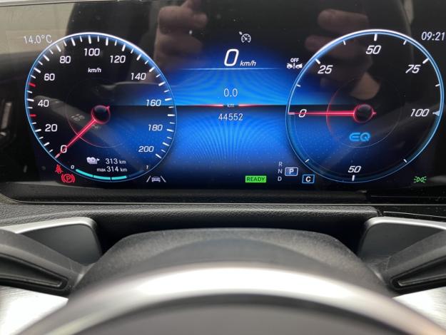 MERCEDES-BENZ EQB 250 Progressive Line  