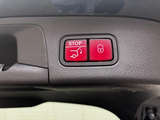 MERCEDES-BENZ GLA 200 AMG Line  