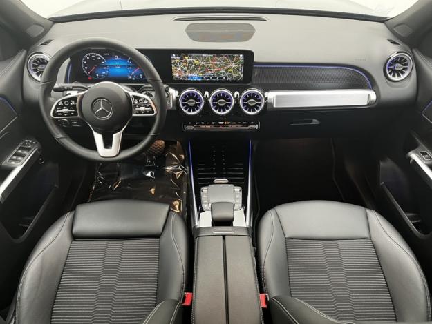 MERCEDES-BENZ GLB 200 Progressive Line  