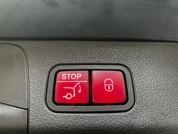 MERCEDES-BENZ GLB 200 Progressive Line  