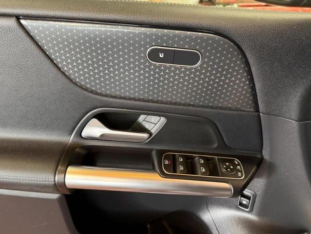 MERCEDES-BENZ B 180 Luxury Line  