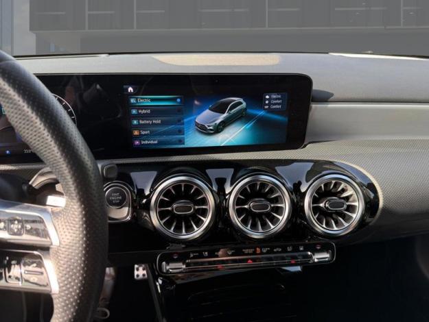 MERCEDES-BENZ A-Klasse A 250 e