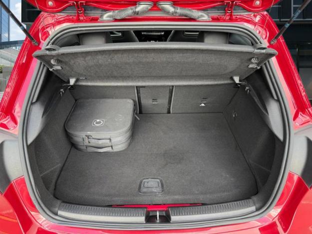 MERCEDES-BENZ A-Klasse A 250 e