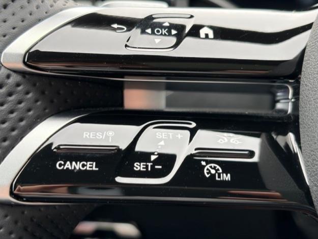 MERCEDES-BENZ C-Klasse C 300 e 4MATIC Limousine