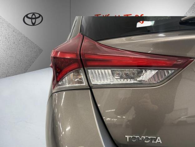 TOYOTA Auris Hybrid Design Edition  1.8 136 ch 