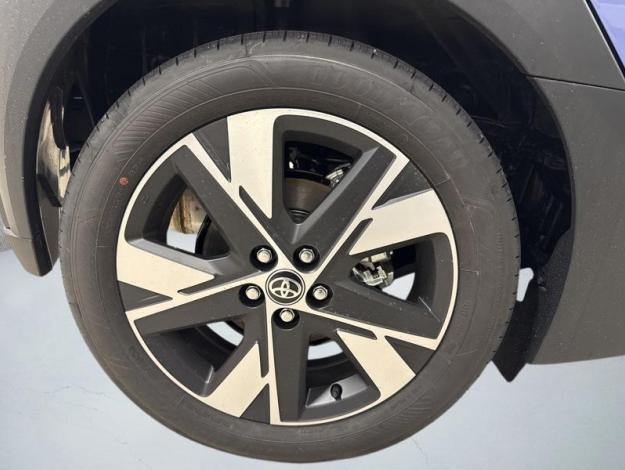 TOYOTA Aygo X Hybride 116h Graphic  AYGO X CROSSOVER 116H GRAPHIC ZENRADA VD MC26