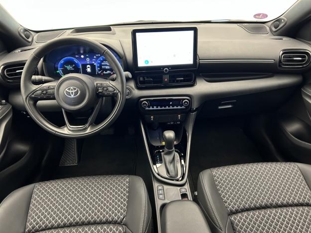 TOYOTA Yaris 116h Collection  PACK TECHNO 