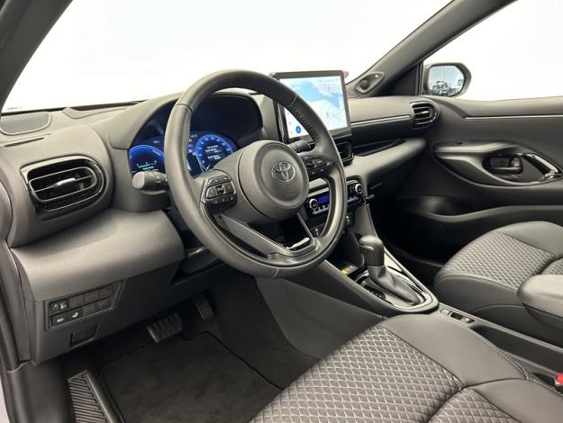 TOYOTA Yaris 116h Collection  PACK TECHNO 