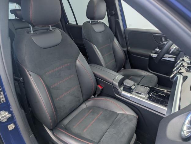 MERCEDES-BENZ GLB 200 d AMG Line  