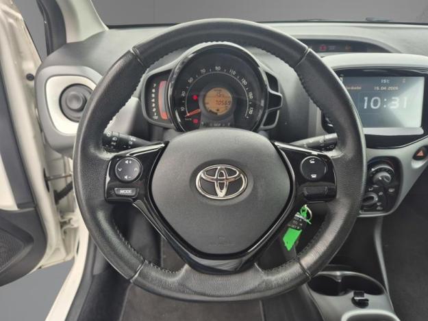 TOYOTA Aygo 1.0 VVT-i x-sport  