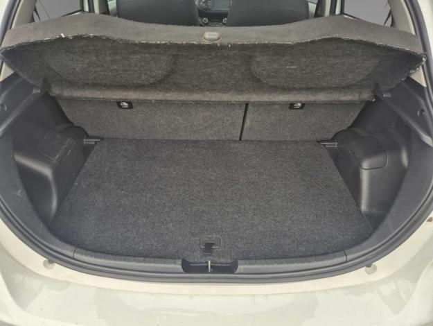 TOYOTA Yaris 1.5 Hybride 100h Dynamic  