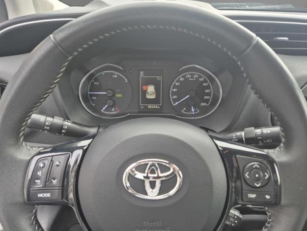 TOYOTA Yaris 1.5 Hybride 100h Dynamic  