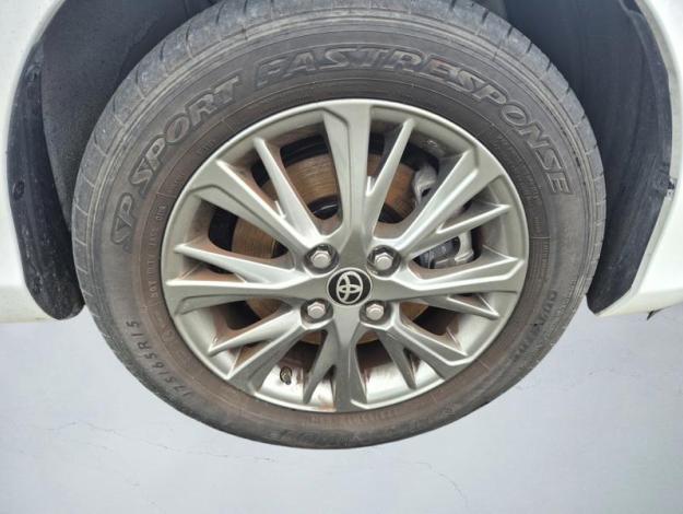 TOYOTA Yaris 100h HYBRID Dynamic  