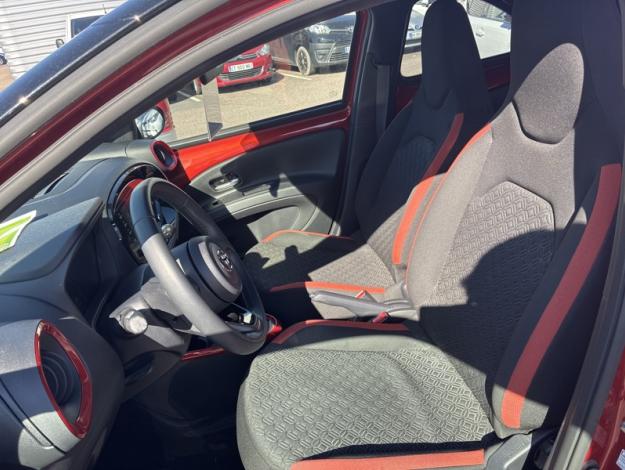 TOYOTA Aygo X 1.0 VVT-i 72 Design  