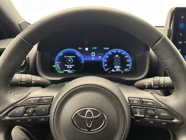 TOYOTA Yaris 130h Collection   