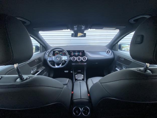 MERCEDES-BENZ GLA 200 d AMG Line  