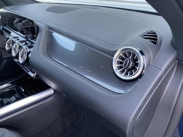 MERCEDES-BENZ GLA 200 d AMG Line  