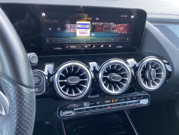 MERCEDES-BENZ GLA 200 d AMG Line  