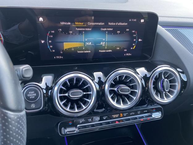 MERCEDES-BENZ GLA 200 d AMG Line  