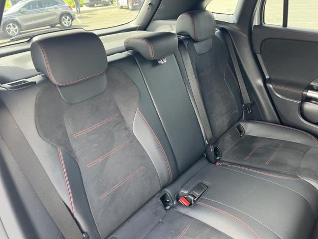 MERCEDES-BENZ GLA 200 d AMG Line  