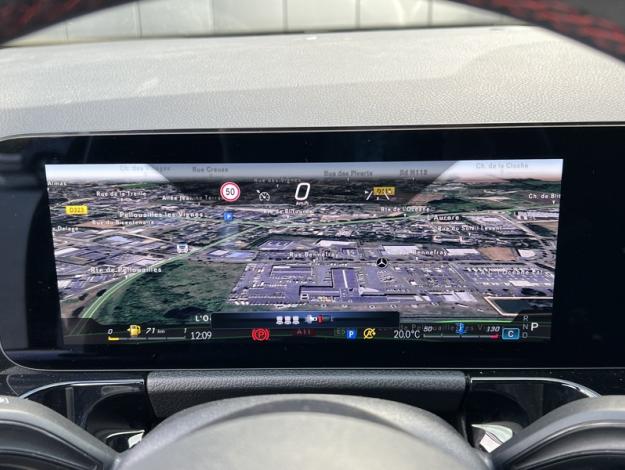 MERCEDES-BENZ GLA 200 d AMG Line  