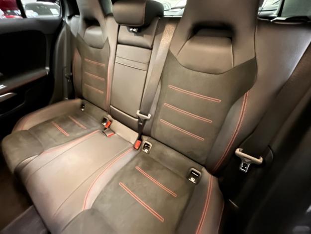 MERCEDES-BENZ Classe A 180 d AMG Line  