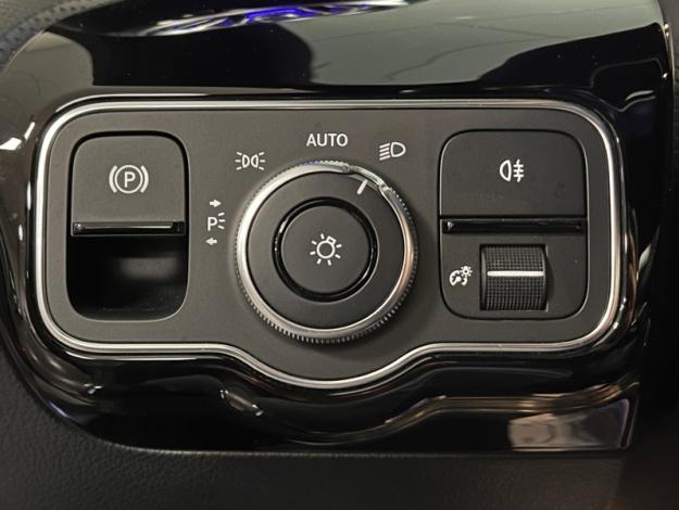 MERCEDES-BENZ Classe A 180 d AMG Line  