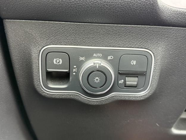 MERCEDES-BENZ GLB 200 d 150ch AMG Line 8G-DCT  